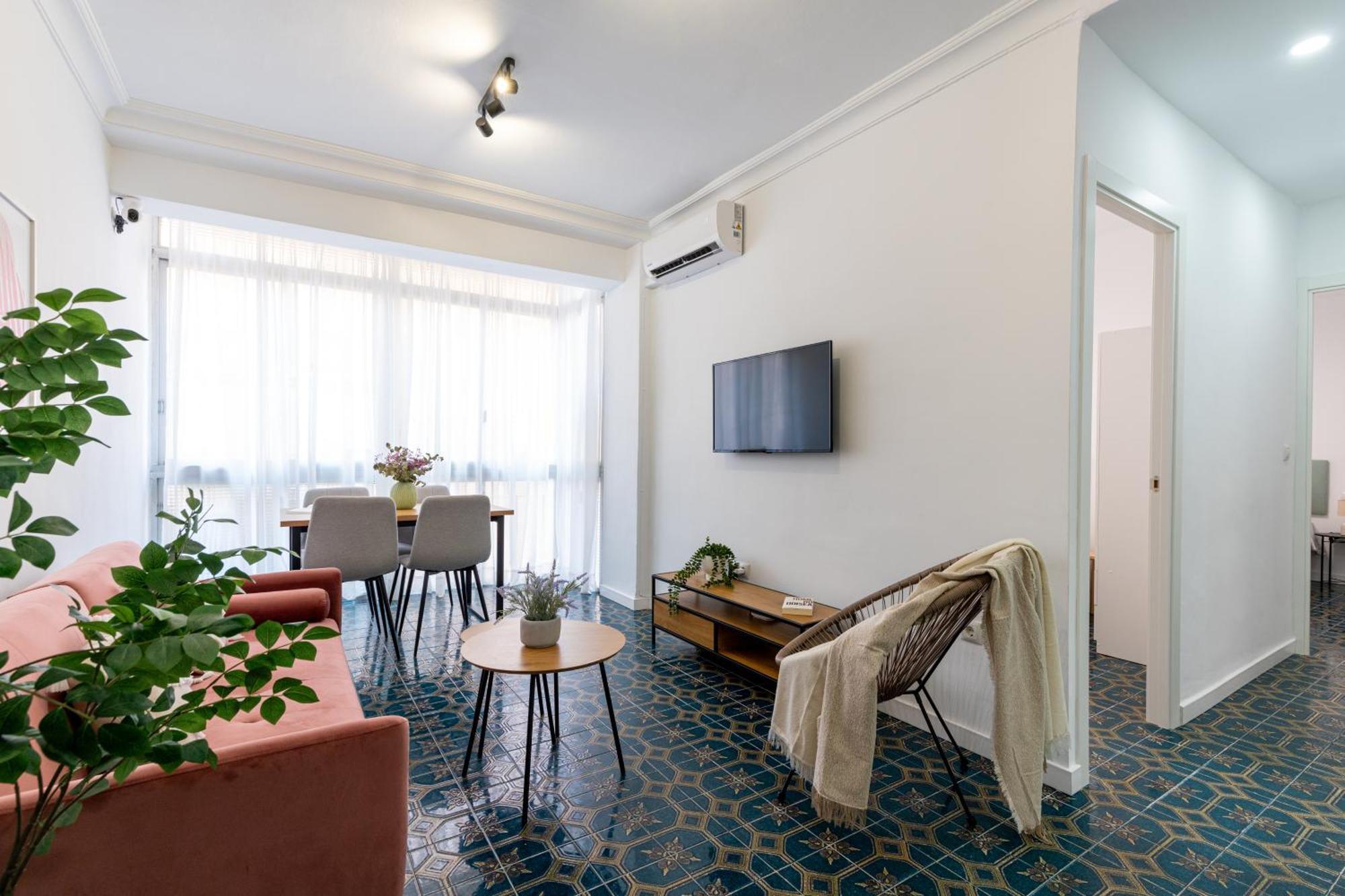 Piso Elegante Y Nuevo De 3 Habitaciones Y 2 Banos เซบีญา ภายนอก รูปภาพ