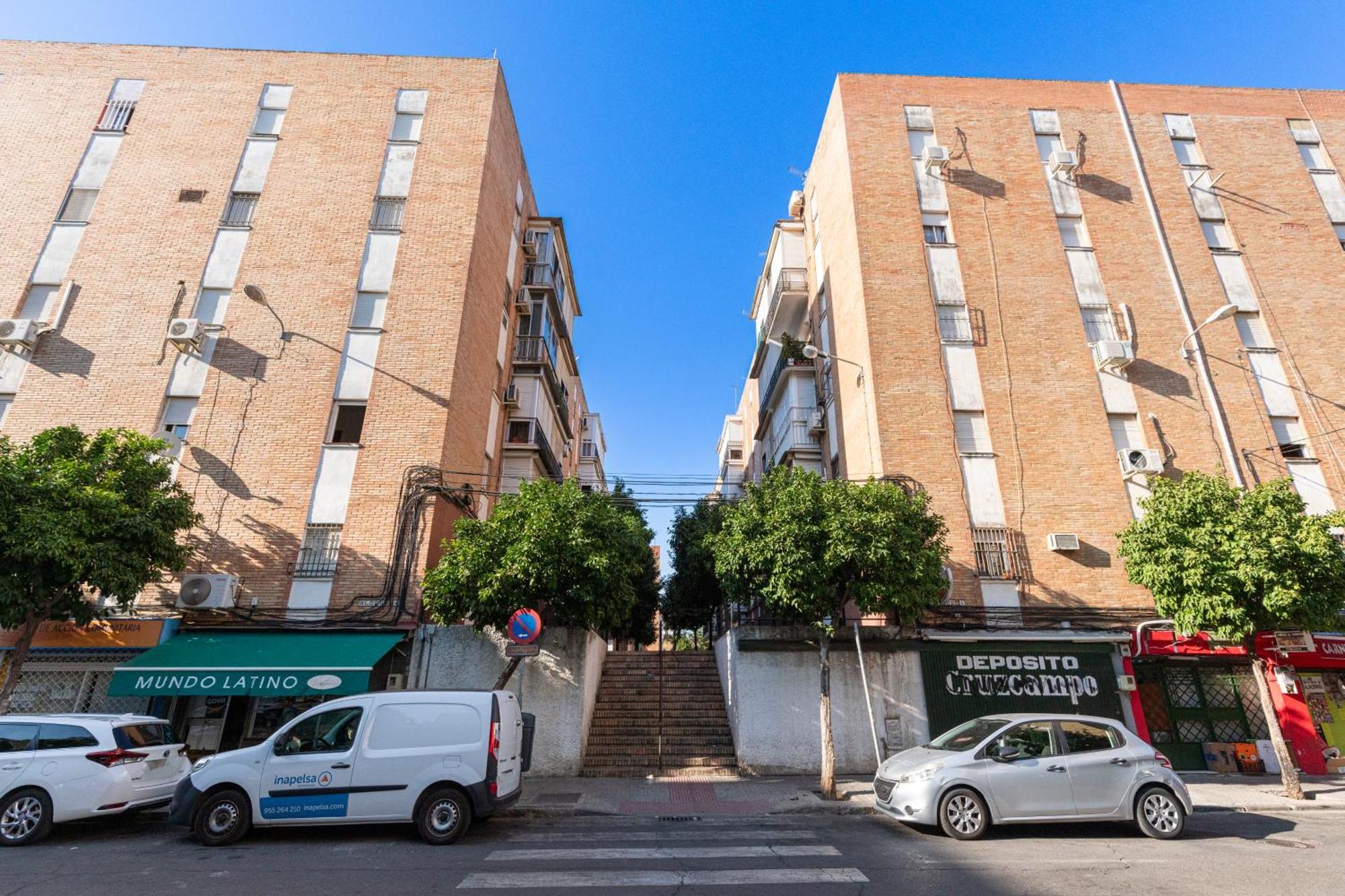 Piso Elegante Y Nuevo De 3 Habitaciones Y 2 Banos เซบีญา ภายนอก รูปภาพ